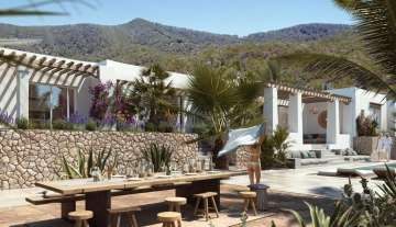 resa victoria ibiza for sale villa project blakstad 2021 finca invest oudtoor terraces daytime.jpg